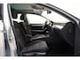 Volkswagen Passat VARIANT 1.5 TSI Business Aut. [ Panorama LED Virtual Stoelverwarming ]