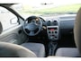 Dacia Logan MCV 1.6-16V Lauréate | Airco |