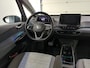 Volkswagen ID.3 Pro 58 kWh Airco ECC Navi Carplay PDC VA+ Camera Full LED Adaptive Cruise Control 18" LM Velgen Stoel/Stuurwielverwarming