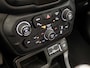 Jeep Renegade 1.0T S (PANORAMADAK, APPLE CARPLAY, CLIMATE, GETINT GLAS, KEYLESS, SPORTSTOELEN, LM VELGEN, PARKEERSENSOREN, CRUISE, NIEUWSTAAT)