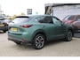 Mazda CX-5 2.0 e-SkyActiv-G M Hybrid 165 Exclusive-Line+Com.P , Automaat, Matte Metallic Pine Green gewrapped, Black Comfort Pack, Navi, Adap.Cruise, Clima, Apple Carplay, 360 Camera, PDC, HUD, Stuur/Stoelverwarming, 19" LMV