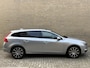 Volvo V60 2.4 D5 Twin Engine R-Design Plug-in | Leder | Schuif/kanteldak | Navigatie | Afneembare trekhaak | Camera | Bi-Xenon | Stoelverwarming | Elektrische verstelbare stoel met memory | | 18 inch LMV | Cruise control | Volledig onderhouden!