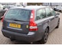 Volvo V50 2.4 Momentum Airco, Climate control, Automaat, Trekhaak, Cruise control
