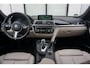 BMW 3-Serie 320i Luxury Automaat | Carplay | Sportinterieur | Leer