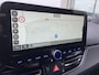 Hyundai i30 Fastback 1.5 T-GDi MHEV N Line Stoelverwarming, navigatie Apple CarPlay/Android Auto, suède interieur, achteruitrij camera, cruise control, boekjes compleet!