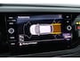 Volkswagen Taigo 1.0 TSI R-Line Business Automaat | Panodak | Navigatie | Adaptieve Cruise | IQ-Lampen | 18 '' | Climate Control |