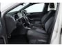 Volkswagen Taigo 1.0 TSI R-Line Business Automaat | Panodak | Navigatie | Adaptieve Cruise | IQ-Lampen | 18 '' | Climate Control |