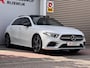 Mercedes-Benz A-klasse 250 e Business Solution AMG Pano/Sfeer/Camera