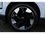 Volvo EX30 Single Motor Extended Range Plus Europa 69 kWh | Direct leverbaar | 17% Bijtelling | Stuurwiel/Stoelen voor verwarmbaar | | Elektrisch verstelbare stoelen met memory functie | Adaptieve Cruise Control | Harman Kardon Soundbar | Keyless entry | 19 inch Lichtmetalen velgen |