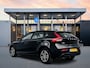 Volvo V40 T2 A/T Polar+ | 16" | Stoelverwarming | LED koplampen | Navigatie | Parkeersensoren Achter | Climate control | Cruise Control | Regensensor
