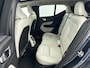 Volvo XC40 T5 Recharge Inscription | 19" | Panoramadak | Trekhaak | Harman Kardon | 360 Camera | Elektr. verst. Stoelen | Full LED | Adaptieve Cruise | BLIS | Stoel/stuurverwarming