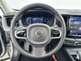 Volvo XC60 T6 Recharge Plus Dark | 19" Allseason | 360 Camera | Trekhaak | Panoramadak | Elektr. verst. Lederen stoelen | Adaptieve Cruise | BLIS | Stoel/Stuur/Achterbankverwarming