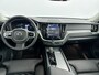 Volvo XC60 T6 Recharge Plus Dark | 19" Allseason | 360 Camera | Trekhaak | Panoramadak | Elektr. verst. Lederen stoelen | Adaptieve Cruise | BLIS | Stoel/Stuur/Achterbankverwarming