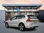 Volvo XC60 T6 Recharge Plus Dark | 19" Allseason | 360 Camera | Trekhaak | Panoramadak | Elektr. verst. Lederen stoelen | Adaptieve Cruise | BLIS | Stoel/Stuur/Achterbankverwarming