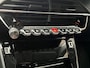 Peugeot e-2008 Allure 50kWh EV 136pk AUTOMAAT | STOELVERW. | NAVI | CAMERA | CLIMA | DAB+ | CRUISE CONTROL | EXTRA GETINTE ACHTERRUITEN