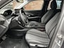 Peugeot e-2008 Allure 50kWh EV 136pk AUTOMAAT | STOELVERW. | NAVI | CAMERA | CLIMA | DAB+ | CRUISE CONTROL | EXTRA GETINTE ACHTERRUITEN