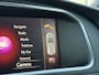 Volvo V40 Cross Country 2.0 T4 Summum | Trekhaak | Standkachel | Camera | Keyless entry/start | Memory | Leder | Stoelverwarming |