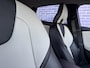 Volvo V40 Cross Country 2.0 T4 Summum | Trekhaak | Standkachel | Camera | Keyless entry/start | Memory | Leder | Stoelverwarming |