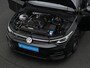 Volkswagen Golf 1.5 eTSI 115 pk DSG R-Line Edition | Stuur-/stoelverwarming | Achteruitrijcamera | Navigatie | Adaptive Cruise