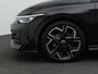Volkswagen Golf 1.5 eTSI 115 pk DSG R-Line Edition | Stuur-/stoelverwarming | Achteruitrijcamera | Navigatie | Adaptive Cruise