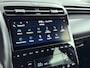 Hyundai Tucson 1.6 T-GDI HEV PREMIUM | TREKHAAK | LEDER | NAVI | CLIMA | ADAPT. CRUISE | 360 CAMERA | 19'' LM VELGEN | ELEKTRISCHE ACHTERKLEP | STUUR- & STOELVERWARMING | FABRIEKSGARANTIE GELDIG T/M 10-2026! |