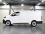 Opel Vivaro 2.0 Diesel 180PK S&S L3 | 1ste eigenaar | AUTOMAAT | AppleCarPlay/AndroidAuto | Armsteun | 3 Zits | Houtenlaadvloer | Navigatie | Keyless | Stuurverwarming | Climate Control | Cruise Control | Parkeersensoren |