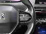 Peugeot 5008 130PK HDI GT-Line | AppleCarPlay/AndroidAuto | Cruise Control | Climate Control | Camera | Schuifkanteldak | 7 PERSOONS! | Navigatie | Isofix | Parkeersensoren | FULL LED | Two-Tone |