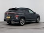 Hyundai Kona 1.6 GDI HEV N LINE SKY | SCHUIF DAK | NAVI | BOSE | CLIMA | ADAPT. CRUISE | CAMERA | ELEKTRISCHE ACHTERKLEP | 19'' LM VELGEN | LAGE KMSTAND! | FABRIEKSGARANTIE GELDIG T/M 2-2030! |