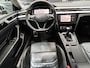 Volkswagen Arteon Shooting Brake 1.4 TSI eHybrid Elegance Business+ DIGI DASHB. I TREKHAAK I LEER I MATRIX LED I CAMERA