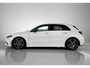 Mercedes-Benz A-klasse 180 Premium Plus | Panoramadak | elct. bedienbare voor stoelen met memory | Navigatie | Parking support met camera achter | Inclusief 24 maanden MB Certified garantie voor Europa