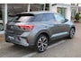 Volkswagen T-Roc 1.5 TSI 150pk R-Line DSG Automaat BLACK STYLE / Navigatie / LM 19 inch / Camera / LED Plus / Park Assist / Keyless