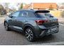 Volkswagen T-Roc 1.5 TSI 150pk R-Line DSG Automaat BLACK STYLE / Navigatie / LM 19 inch / Camera / LED Plus / Park Assist / Keyless