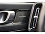 Volvo XC40 P8 Recharge AWD R-Design 3-Fase [ Panorama Leder H/K Stoelverwarming 360°cam ]