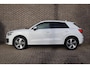 Audi Q2 1.0 TFSI 116pk S-tronic #limited | Getint Glas | Parkeersensoren | All-season Banden
