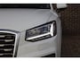 Audi Q2 1.0 TFSI 116pk S-tronic #limited | Getint Glas | Parkeersensoren | All-season Banden
