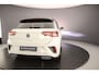 Volkswagen T-Roc R-Line Edition 1.5 TSI 150pk DSG Automaat Trekhaak, Adaptive cruise control, Achteruitrijcamera, Navigatie, Stoelverwarming, Parkeersensoren