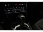 Volkswagen T-Roc R-Line Edition 1.5 TSI 150pk DSG Automaat Trekhaak, Adaptive cruise control, Achteruitrijcamera, Navigatie, Stoelverwarming, Parkeersensoren