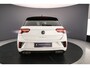 Volkswagen T-Roc R-Line Edition 1.5 TSI 150pk DSG Automaat Trekhaak, Adaptive cruise control, Achteruitrijcamera, Navigatie, Stoelverwarming, Parkeersensoren