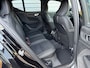 Volvo XC40 2.0 B4 Plus Black Edition Harman/Kardon / Panoramadak / Elektr. stoelen / Achteruitrijcamera /