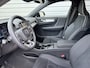 Volvo XC40 2.0 B4 Plus Black Edition Harman/Kardon / Panoramadak / Elektr. stoelen / Achteruitrijcamera /