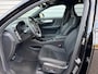 Volvo XC40 2.0 B4 Plus Black Edition Harman/Kardon / Panoramadak / Elektr. stoelen / Achteruitrijcamera /