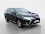 Mitsubishi Outlander 2.0 PHEV Premium | LED | Stoel en stuurverwarming | Camera | LM Velgen | Trekhaak |