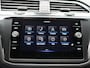Volkswagen Tiguan 1.4 TSI eHybrid R-Line Business Automaat - Stoelverwarming - Navigatie - Side assist