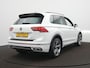 Volkswagen Tiguan 1.4 TSI eHybrid R-Line Business Automaat - Stoelverwarming - Navigatie - Side assist