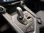 Lynk & Co 01 1.5 261pk PHEV Plug-in Hybride | Navigatie/Android/Apple Carplay | Elektrisch Glazen Dak | Voorstoelen Verwarmd | 360° Camera | Cruise Control |