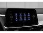 Volkswagen T-Roc Life Edition Inclusief €2000,- inruilvoordeel | 'App-Connect' draadloze smartphone integratie | Buitenspiegels elektrisch instel-, verwarm- en inklapbaar | Grootlichtassistent (Light Assist)