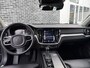 Volvo V60 2.0 T4 Inscription | Trekhaak | Panoramadak | Adaptive cruise control | Head-up display | Harman Kardon audio | Keyless | Achteruitrijcamera | Actieve LED koplampen | Stoelverwarming | Navigatie | Apple Carplay / Android Auto |