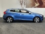 Volvo V40 2.0 T4 R-DESIGN 191 PK SPORT AUTOMAAT STOELVERWARMING AFN. TREKHAAK NAVIGATIE HALF LEDER CRUISE CONTROL