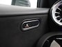 Mercedes-Benz A-klasse 180 Star Edition AMG Line | Panoramadak | Apple Car Play | 18-Inch | LED | MBUX | Stoelverwarming |