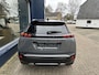 Peugeot 2008 1.2 Hybrid 145 PK GT | Automaat Hybride | Alcantara Bekleding | Stoelverwarming & Massage | Navigatie Via Telefoon | Parkeer Camera | Keyless Entry | Full LED Verlichting | Zwart Dak | Cruise Control Adaptief | Climate Control | Hoge Zitpositie.